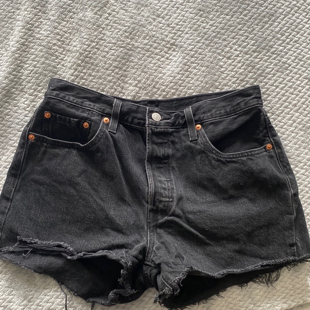 Levi’s 501 black shorts